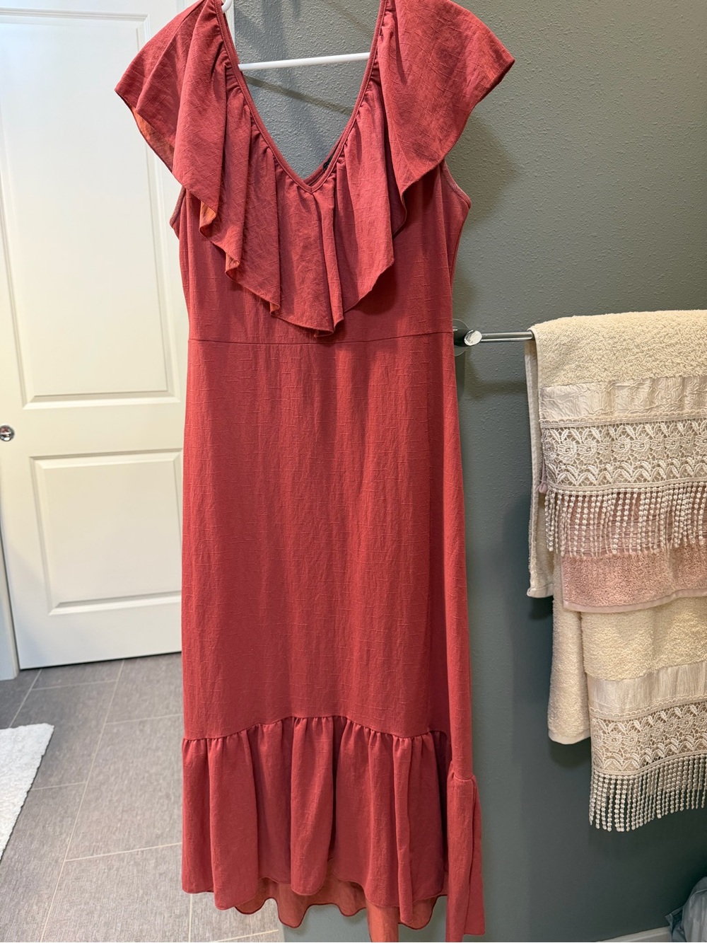 Ruffle V-Neck Midi Dress in Rust